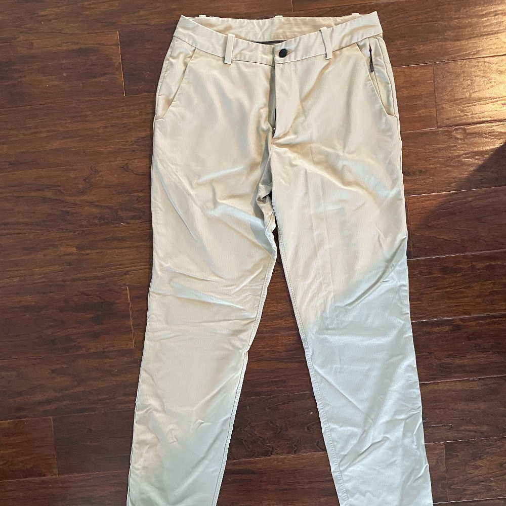 Lululemon Mens Commission Pants, Khaki with stripe, size 34